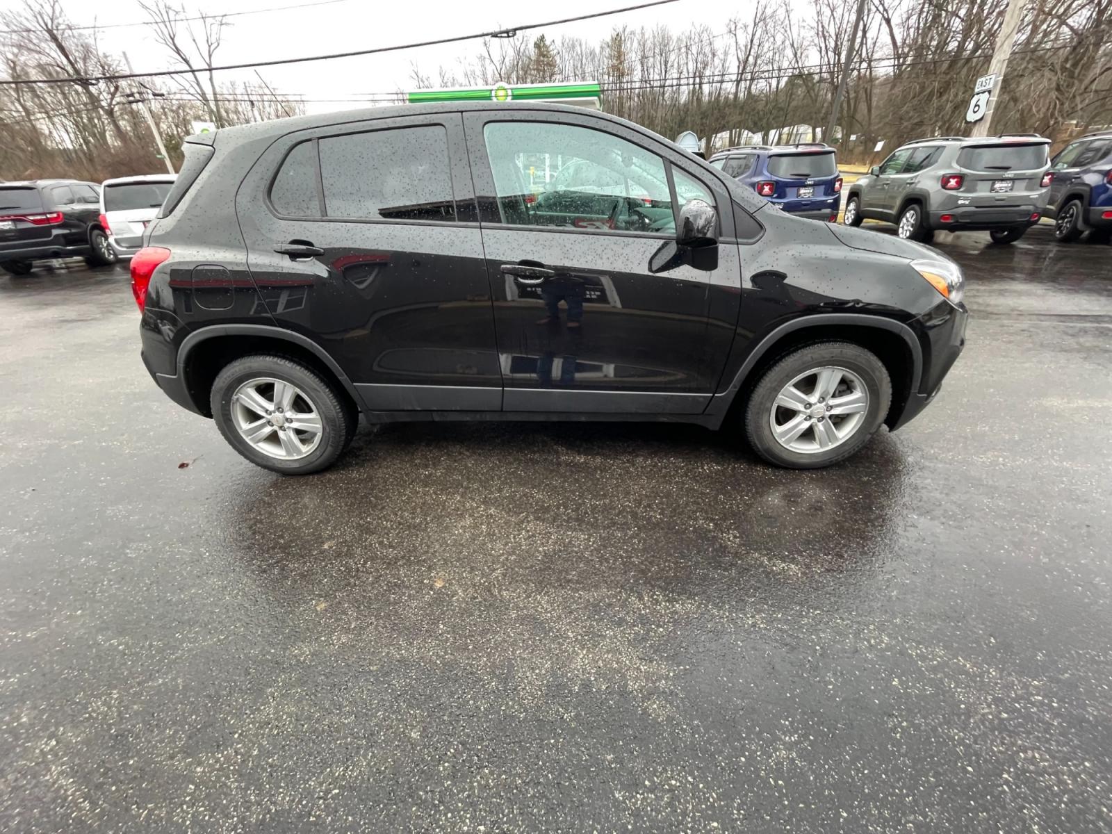 2021 Black /Black Chevrolet Trax LS FWD (KL7CJKSB1MB) with an 1.4L I4 DOHC 16V TURBO engine, 6A transmission, located at 11115 Chardon Rd. , Chardon, OH, 44024, (440) 214-9705, 41.580246, -81.241943 - This 2021 Chevrolet Trax LS FWD with a 1.4L EcoTec engine and a 6-speed automatic transmission integrates modern technology and convenience features, including Apple CarPlay, Android Auto, and a 4G LTE WIFI hotspot, offering connectivity on the go. It comes equipped with a backup camera and a 2-way - Photo #4